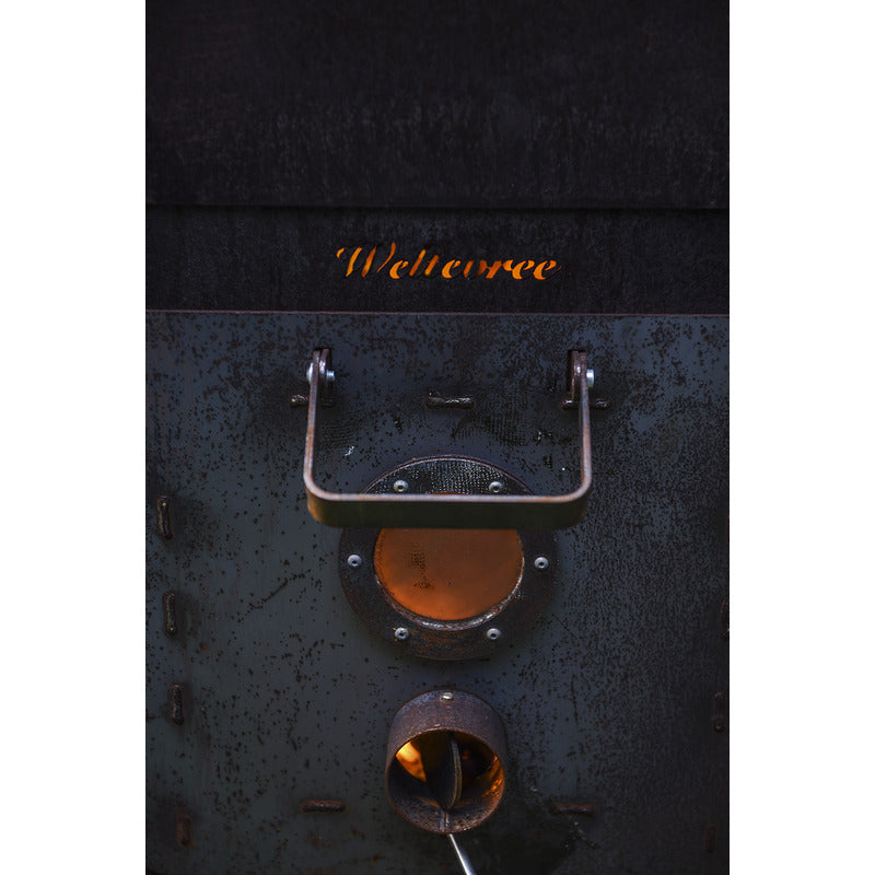 Weltevree_outdooroven_door_brand close up